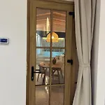 De Lujo Con Piscina Climatizada Daire Nerja