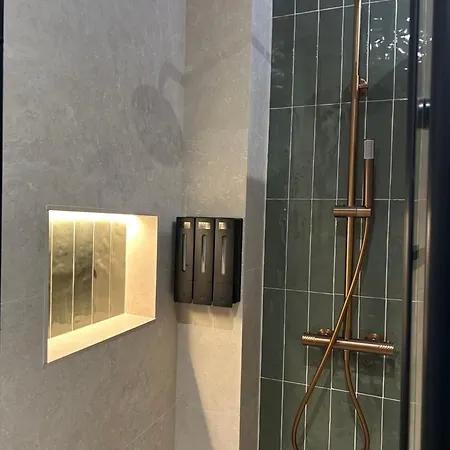 De Lujo Con Piscina Climatizada Apartmán *