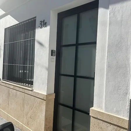 De Lujo Con Piscina Apartment *