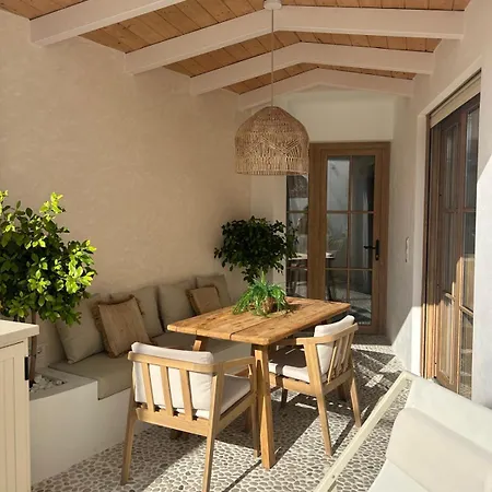 De Lujo Con Piscina Climatizada Nerja