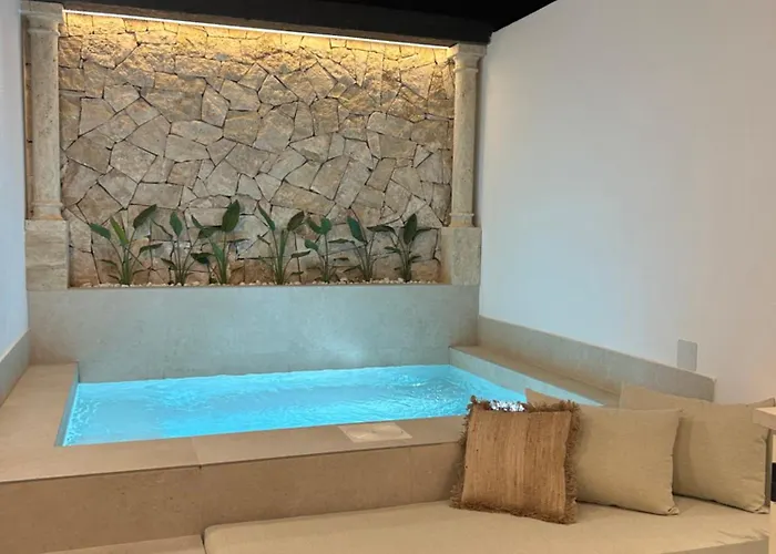 De Lujo Con Piscina Climatizada Nerja