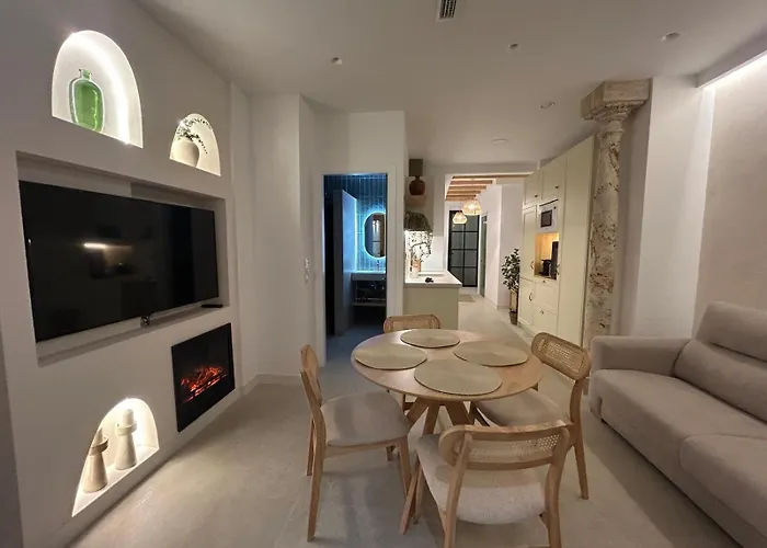 De Lujo Con Piscina Climatizada Apartment Nerja