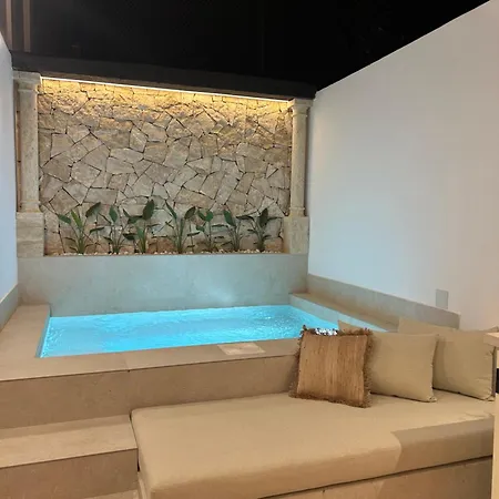 De Lujo Con Piscina Climatizada נרחה